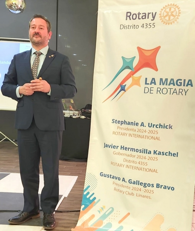 Gustavo Gallegos asume como nuevo presidente de Rotary Club Linares