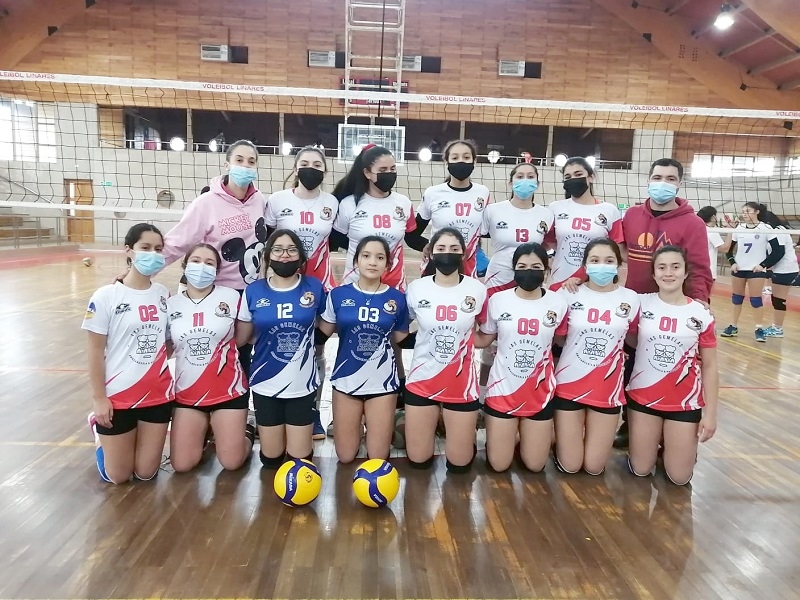 Intratables: Leonas del Maule, una vez más ganaron la fecha invicta en U18 de la Liga Interregional de Vóleibol