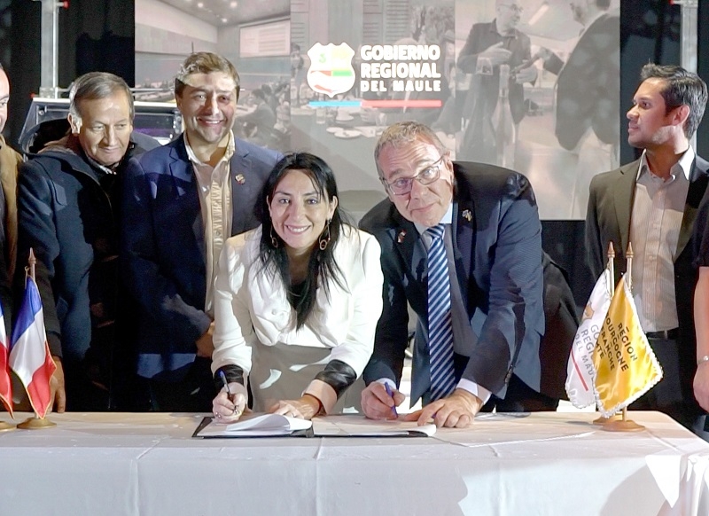 Gobernadora Regional firmó acuerdo de cooperación descentralizada con Región de La Borgoña Franche-Comte