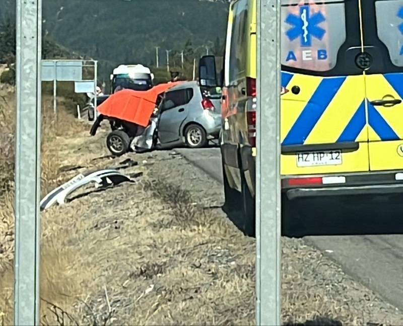 San Javier: colisión entre bus y vehículo menor deja 1 fallecido