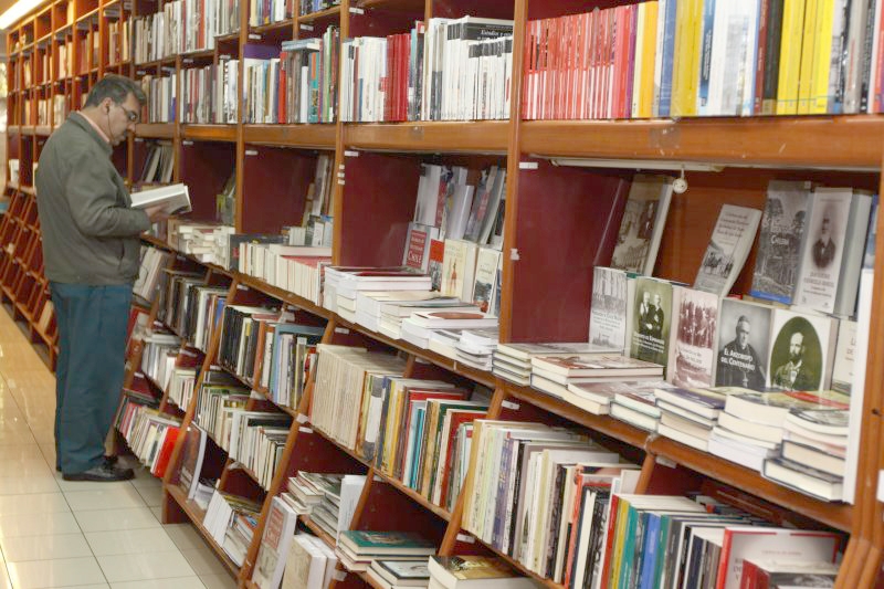 Cámara: aprueban resolución que pide eliminar IVA a los libros