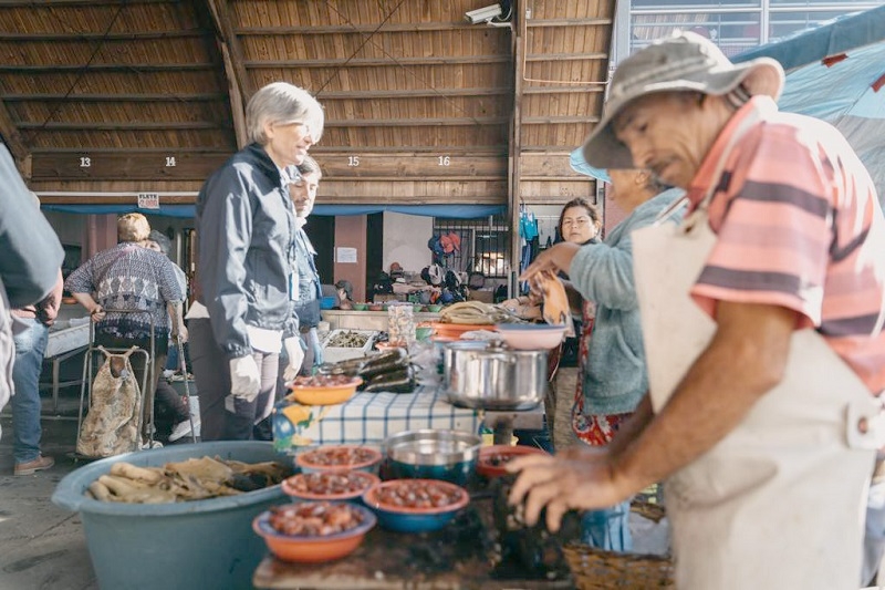En el marco de la próxima Semana Santa  Seremi de Salud Maule fiscalizó productos del mar en Cauquenes y Pelluhue