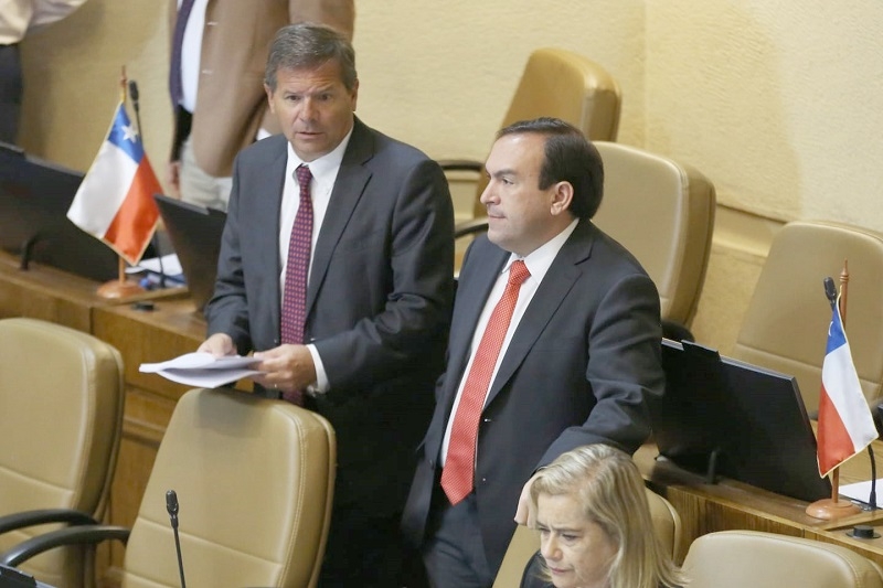 Diputados de Chile Vamos presentan proyecto de ley para restringir beneficios sociales a migrantes irregulares
