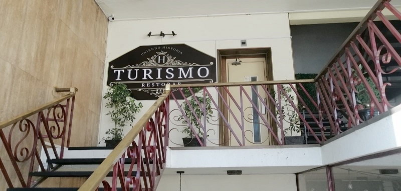 Linares: Segundo piso de icónico Hotel Turismo se transforma en Restobar