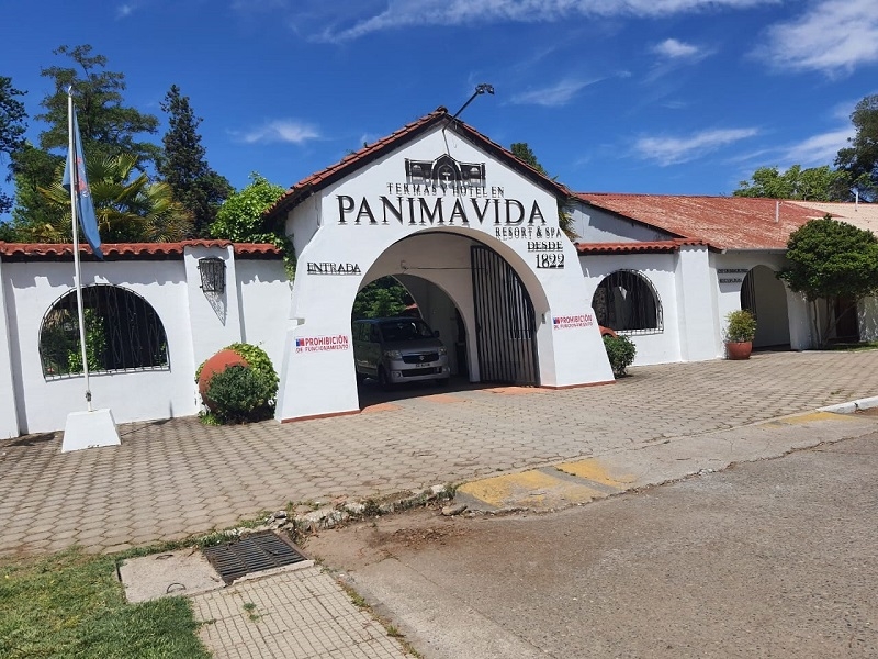 Seremi de Salud ratificó la prohibición de funcionamiento del Hotel de Panimávida, en Colbún