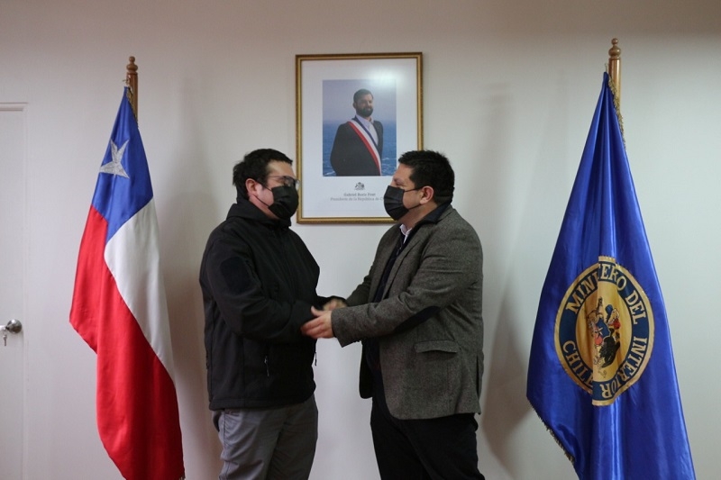 Delegado Aqueveque recibe al nuevo director de Vialidad