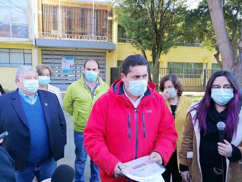 Alcalde: “El 2 de agosto pueden retornar a clases presenciales en forma voluntaria alumnos de  cuartos medios”