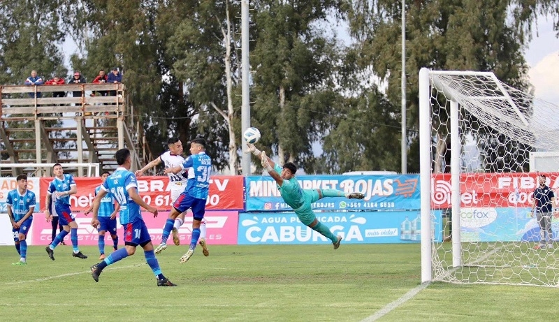 Tocaron fondo : Albirrojos son colistas del torneo de la Segunda Profesional luego de caer ante Melipilla 