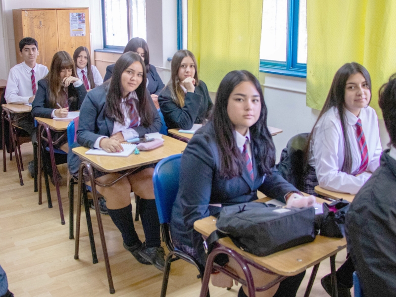 Liceo Bicentenario Manuel Montt de San Javier Celebra Históricos Resultados en SIMCE 2023
