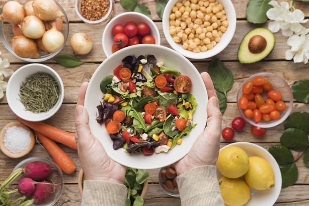 Mejorar la alimentación de los niños sí es posible: experta entrega claves a padres, cuidadores y educadores