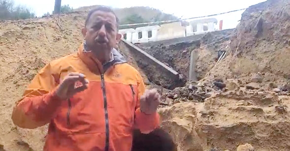 Chanco: alcalde realiza descargos ante nula mantención de camino que une Cauquenes, Pelluhue y Chanco
