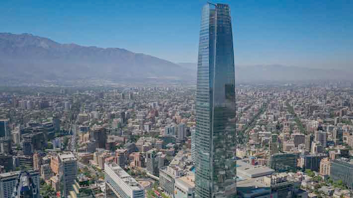 Nuevos ejes de oficinas en Las Condes diluyen hegemonía de El Golf como m2 más caro de Chile