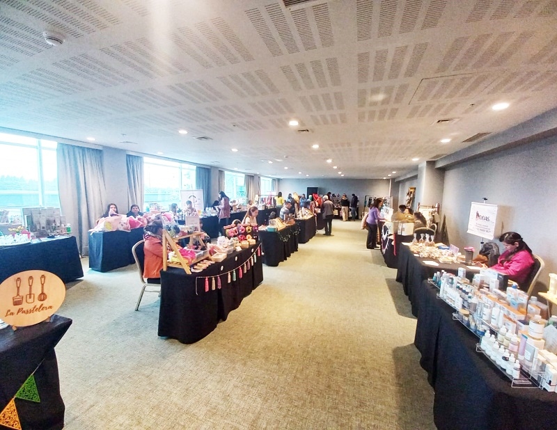 AGREMIA organizó Taller y Feria de emprendedores Linarenses