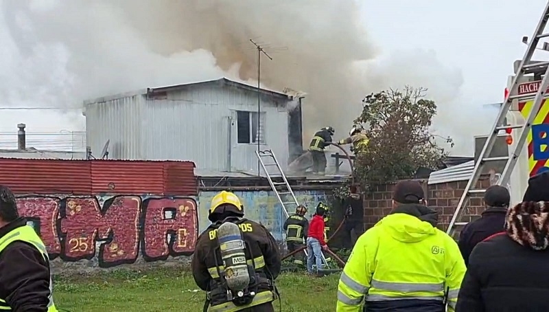 Linares:  Dos viviendas dañadas por incendio en sector Nuevo Amanecer