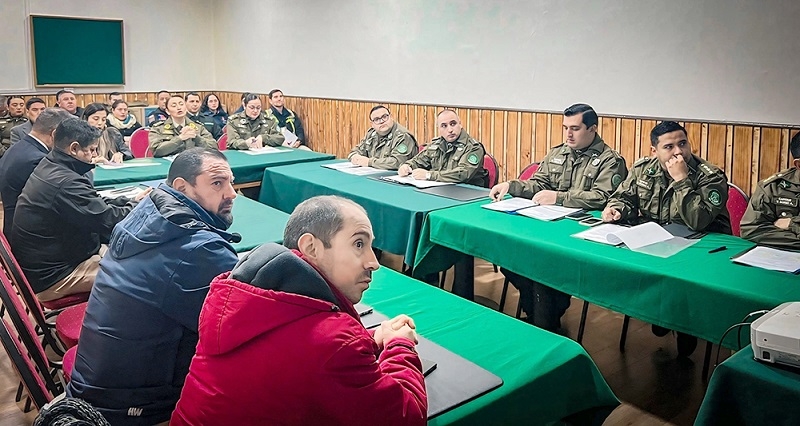 Jefa de Zona de Carabineros Maule lideró sesión STOP
