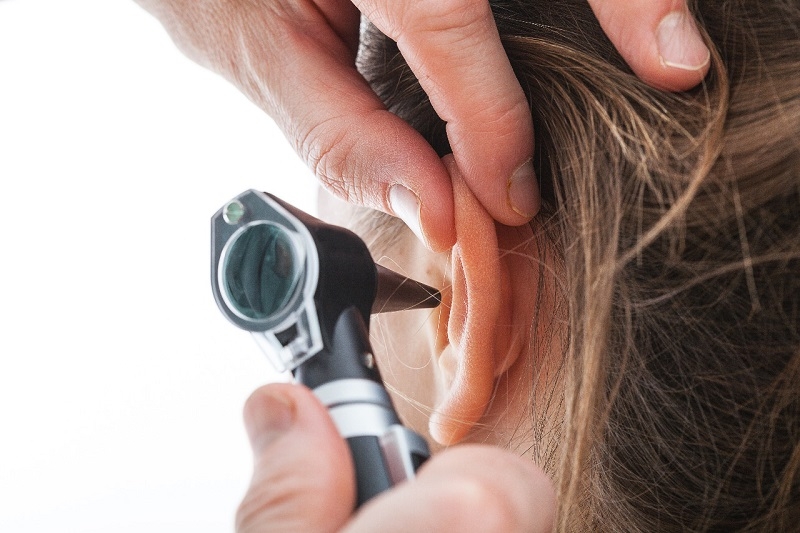 Otitis, quemaduras y gastroenteritis son algunas de las enfermedades más comunes en niños durante el verano