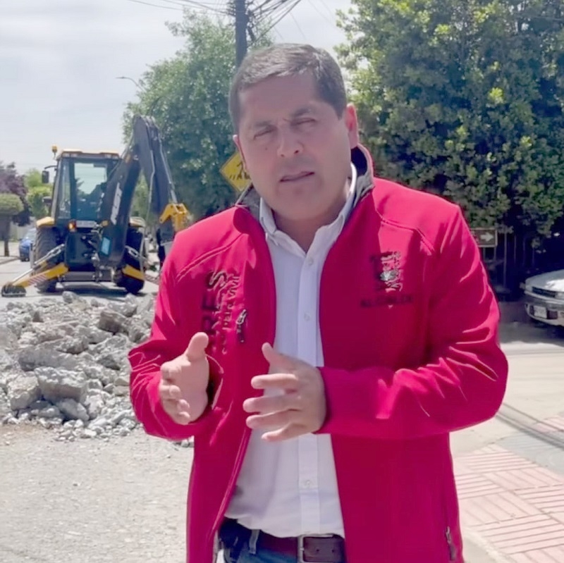 Alcalde Mario Meza. “En Linares retomamos la conservación de vías urbanas”