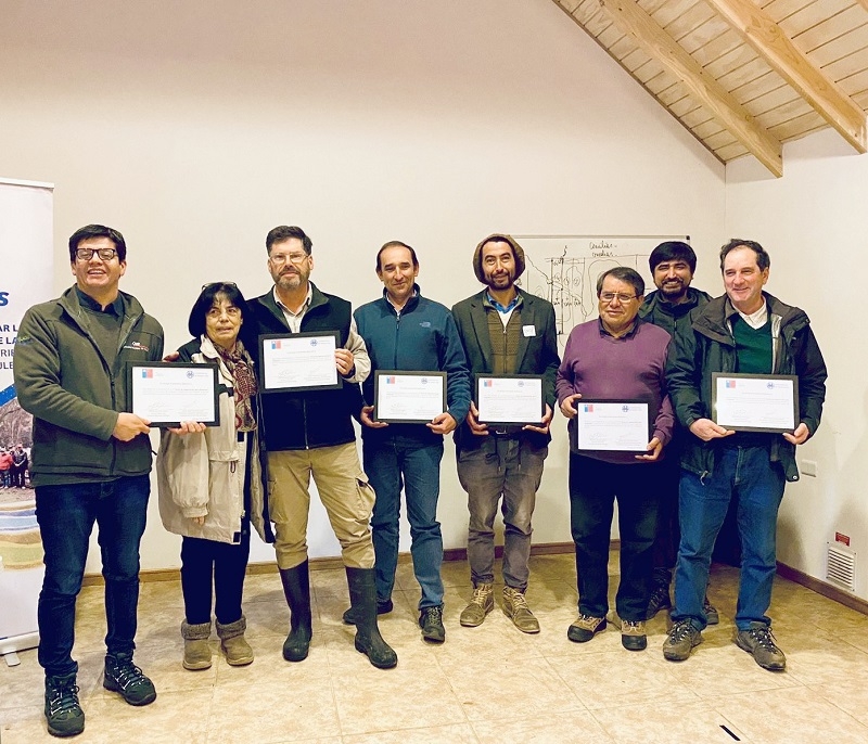 Programa CNR de transferencia tecnológica: Más de 200 agricultores y dirigentes de Cooperativa de Riego del Centro se certificaron en gestión organizacional 