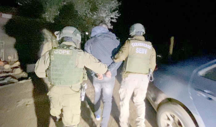 Carabineros del SEBV Ñuble detuvo en Penco a sujeto vinculado al desarme de vehículos en Coelemu