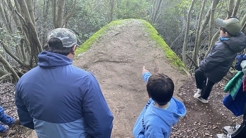 Longaví: Trekking cultural al Cerro Quiñe permitió poner en valor vestigios patrimoniales