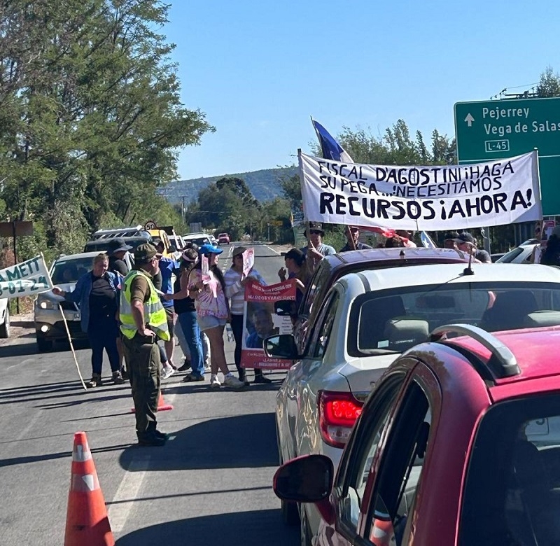  LINARES: CONCEJAL MARCO ÁVILA SE SUMA A PETICIÓN DE VECINOS PARA REFORZAR BÚSQUEDA DE ADULTO MAYOR EXTRAVIADO.