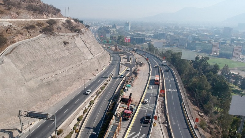 Huechuraba:  Oriente no puede cobrar peaje sin tener patente comercial