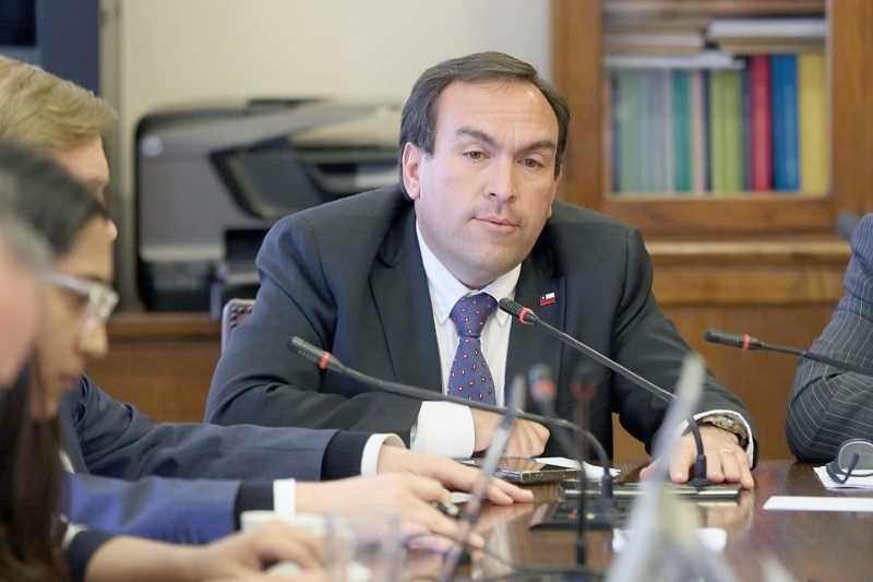 Diputado Donoso (UDI) acusa al Gobierno de querer revivir la tómbola pese a norma que lo prohíbe