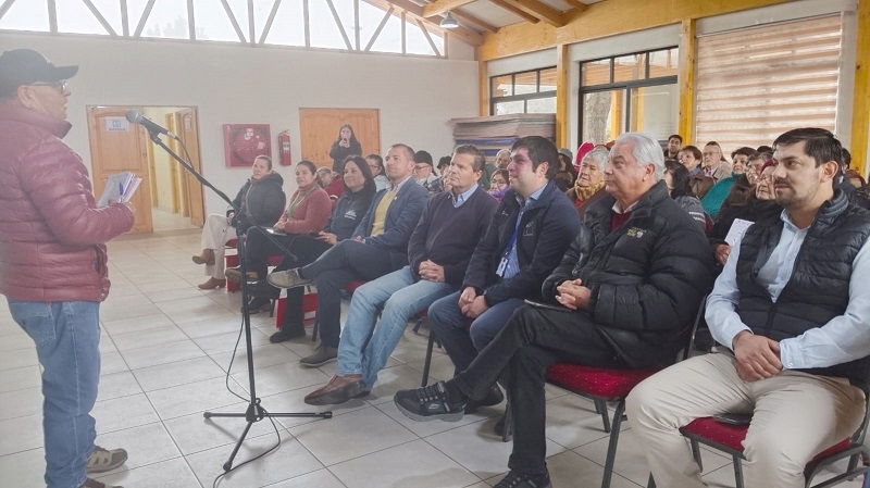 En Cauquenes y Longaví realizan el lanzamiento del concurso literario para personas mayores de SENAMA