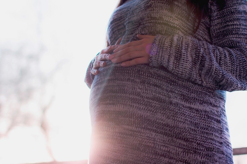 Académicas recalcan riesgos  del embarazo adolescente   