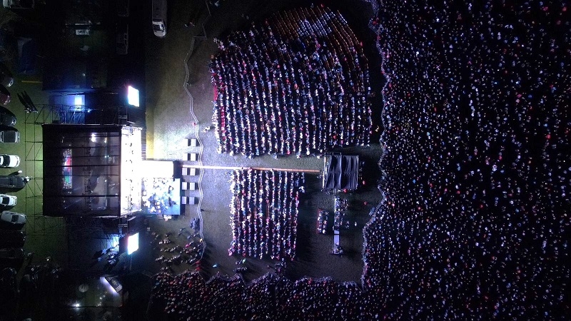 Longaví marcó pauta en noche de festivales de verano