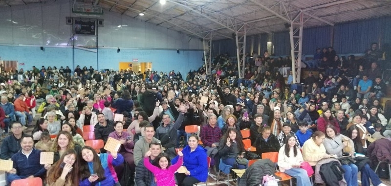 Masiva asistencia de público en Bingo del Liceo María Auxiliadora de Linares