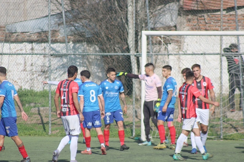 Deportes Linares sólo piensa en la liguilla final 