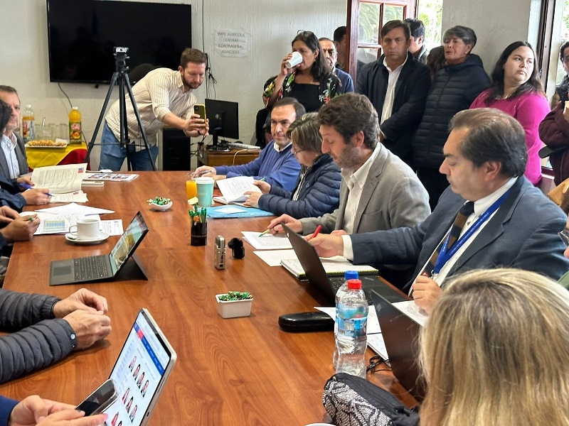 Comisión de Agricultura se constituye en el Maule para abordar la crisis del sector viñatero, inundaciones 2023 y trigo