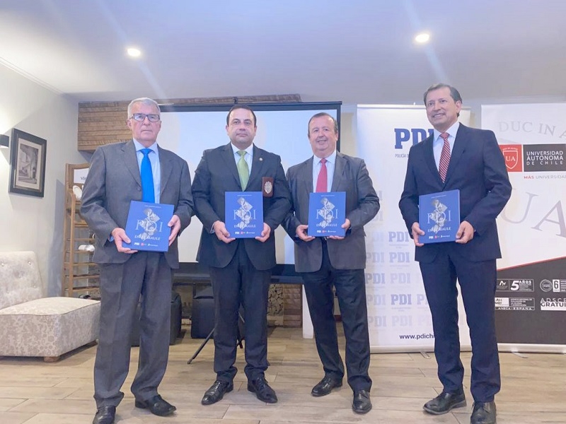 Lanzan libro de la historia de la PDI en el Maule 