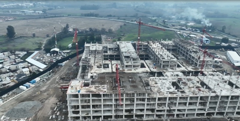 Instauran mesas para avanzar en la construcción de los hospitales de Parral, Cauquenes, Constitución y Linares