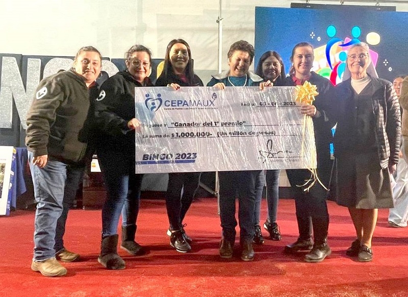 Exitoso Bingo en Liceo María Auxiliadora