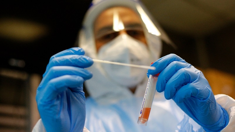 El Ministerio de Salud informó 12.566 casos nuevos de Covid-19, con una positividad de 10,98% en las últimas 24 horas a nivel nacional, en base a 90.797 exámenes, PCR y test de antígeno.