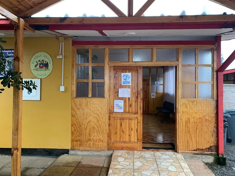 Alcalde de Longaví muestra preocupación por brote de Covid en escuela rural de Llano Las Piedras