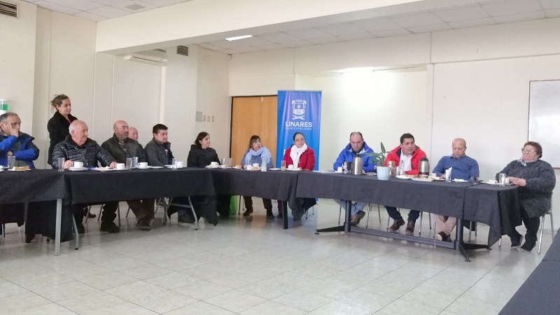 Linares: Alcalde se reunió con presidentes de juntas de vecinos que se adjudicaron proyectos FONDEVE