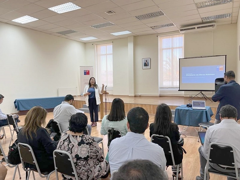 Gobierno presentó cartera de proyectos en obras públicas para 2023 en la Provincia de Linares  