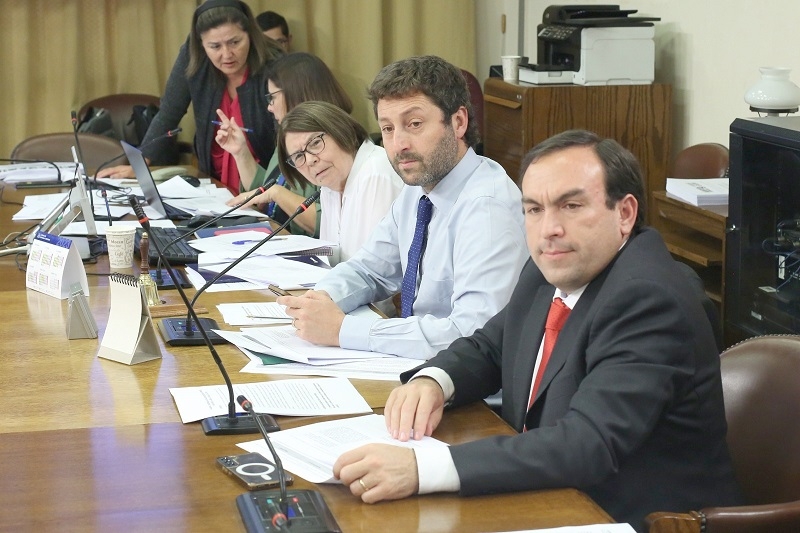 Diputados Donoso y Coloma (UDI) destacan anuncio del Ministerio de Agricultura por embalse en río Lontué