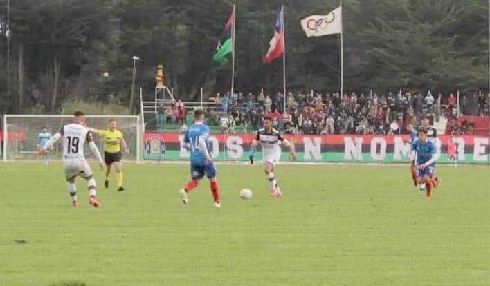 En coronel: Albirrojos cayeron ante Lota y partido terminó con batalla campal entre barras 