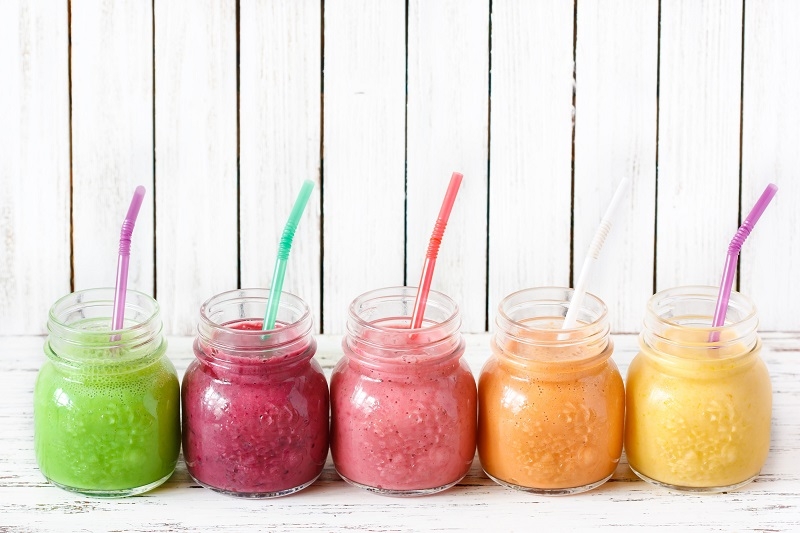 Refrescantes, saludables y veganos: Cuatro recetas de batidos con chía para este verano