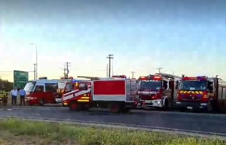 Linares: Cuerpo de Bomberos tiene nueva unidad de material mayor