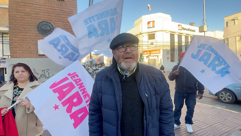 Linares: con “banderazo” refuerzan comando de Jeannette Jara en el Maule Sur