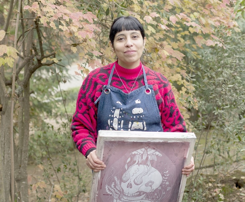 Desde el Maule   Revista Endémica presenta el mundo de la serigrafía y el arte textil en su segundo capítulo de CREADORAS