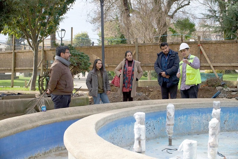 Destacan remodelación de la fuente de agua de la Plaza de Armas de Cauquenes