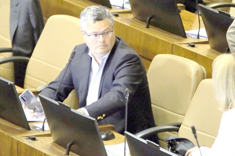 Repercusiones electorales: Diputado Rentería (UDI) recurrirá al TER por conteo de votos