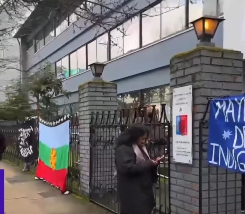 Temuco:  Estudiantes se tomaron Seremi de Educación en protesta por cobertura de beca indígena