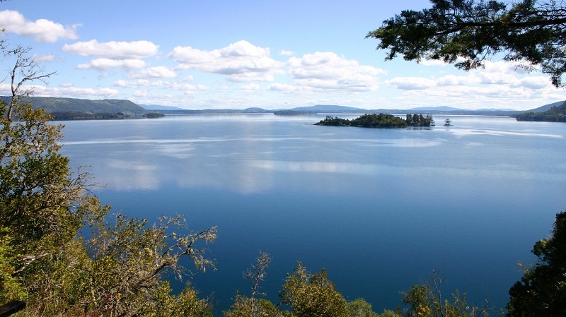  Municipio de Panguipulli aprueba ordenanza que prohíbe navegación de vehículos motorizados en el lago Calafquén